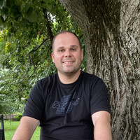 Dan Valea