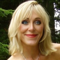 Sandi C