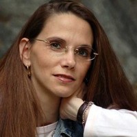 Joan Kahn
