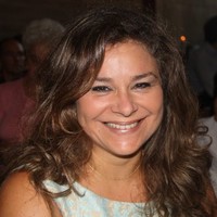 Ana Inês Oliveira