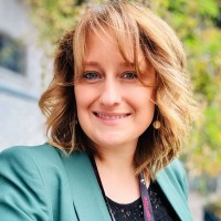 👩🏻🚀 Victoria Busse