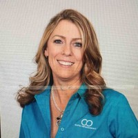 Angela Thomas