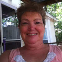 Laura Echols