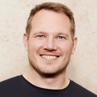 Dr. Sebastian Rakers