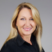 Traci Hogg