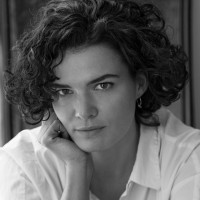 Anne Verhallen