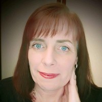 Julie Chatten