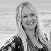 Sonya Fischesser, Cpcu