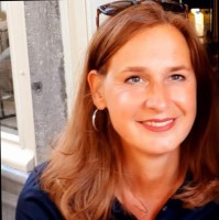 Monique van der Zijden