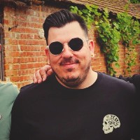 Loz Bravo