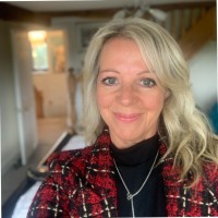 Paula Thomas DipM, MCIM