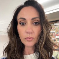 Lara Bates
