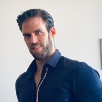Daniel Kahan