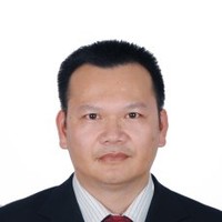 覃春雷