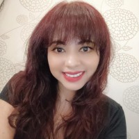 Tia Saputri