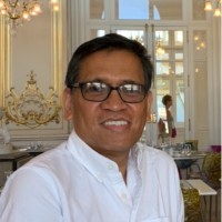Efren Santiago