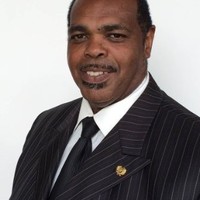 Andre Burns Sr.