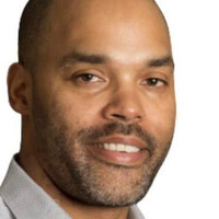 Larry Thomas