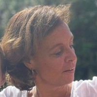 Ann De Neve
