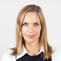 Veronika Czipin, Mba