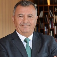 Avni Aykut