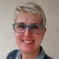 Renata Neubauer Junqueira