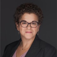 Roseanne Yowell