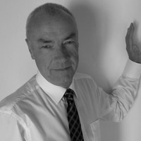 Iain S