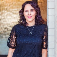 Dionne Watts