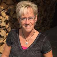 Holly Voss