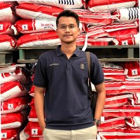 Khalid Amjad 安賀立