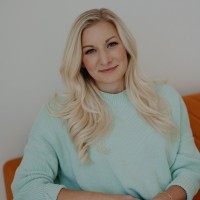 Jennifer Molnar