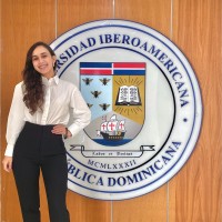 Luisina De León Báez