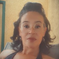 Stephanie Velain