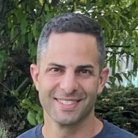 Dennis Tomaz