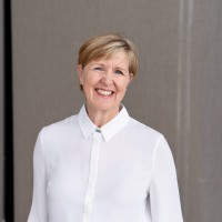 Lady Tracie Edmiston