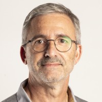 Carlos De Oliveira
