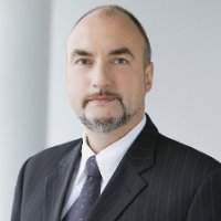 Dr. Benedikt Weiser