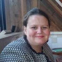 Eva Beate Holm