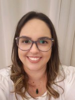 Andréa Petrovich Souza