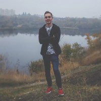 Евгений Шаповалов