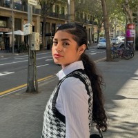 Ana Clara Mello