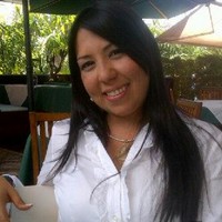 Kenia Arelis Santana Casanova