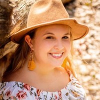 Kelsey Worth
