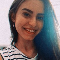 Julia Santos