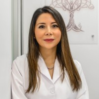 Dra. Carol Estrada Arteaga