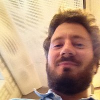 Roberto Kaz