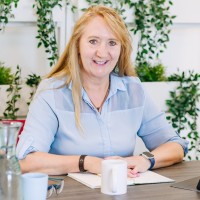 Leonie Roberts Chart.PR