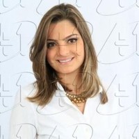 Tábatta Carvalho Meneghiti