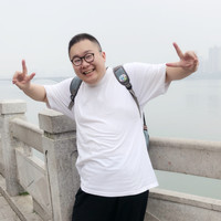 吕泽琦